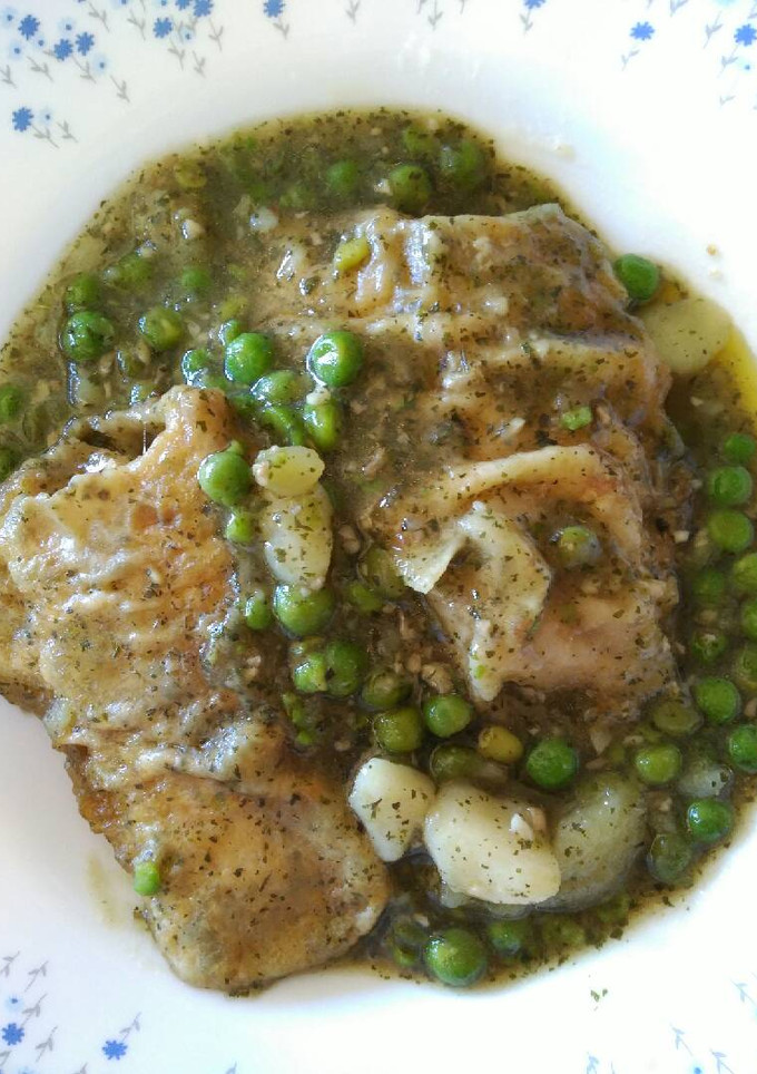 Una foto de Pescado adobado en salsa
