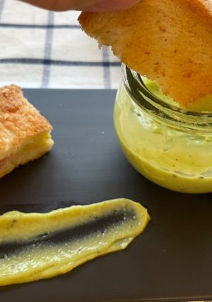 奇異果酪梨醬 的食譜成品照片