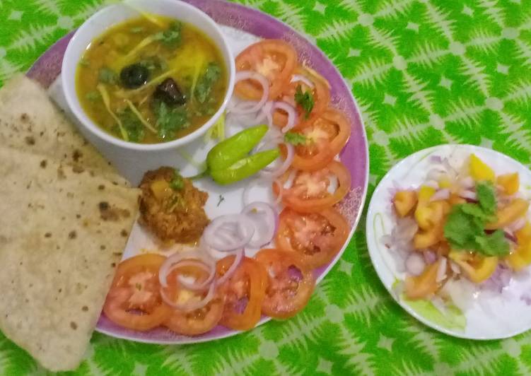 Simple Way to Prepare Super Quick Homemade FRY MAASH KI DAAL WITH ROTI ACHAR &amp; KACHOOMAR SALAD