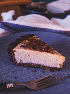 A picture of Healthy Vegan Peanut-Butter Pie.