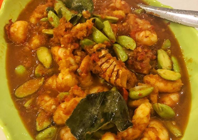 Langkah Mudah untuk Menyiapkan Udang sambel goreng pete yang Enak