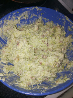 Una foto de Ensalada de papa y tocineta