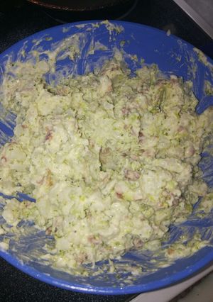Una foto de Ensalada de papa y tocineta