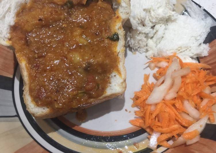 How To Make  Mutton Curry Bunny Chow