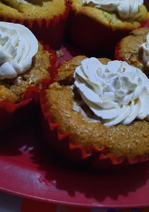 Una foto de Muffins de manzana con canela