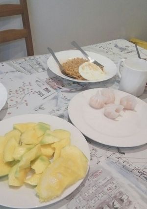 A picture of Fried Noodle Instant Breakfast.