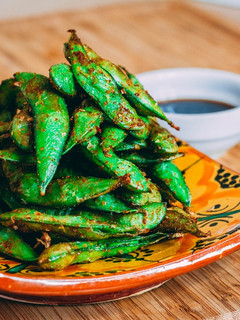 Una foto de Edamames Fritos - El mejor entrante antes del SUSHI