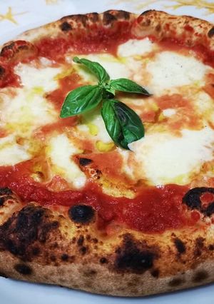 Foto di Pizza fatta in.... giardino! (impasto con Bimby)