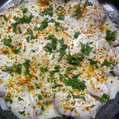 A picture of Dahi vada.