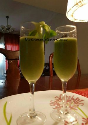 A picture of Yummy Smoothies with Organic Spinach, Pineapple & Frozen Banana.