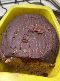 Una foto de Budín marmolado saludable de banana cacao y harina de avena