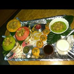 A picture of Colourful katori chat.