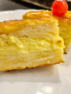 Una foto de Pastel de manzana con crema pastelera