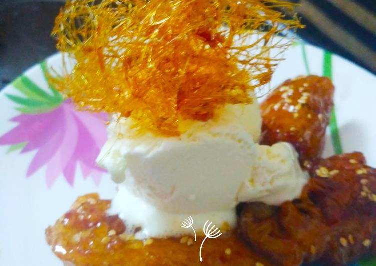 Simple Way to Make Ultimate Fried banana with icecream caramel