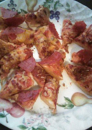 A picture of Pizza bagel bites 🍕🍕🍕.