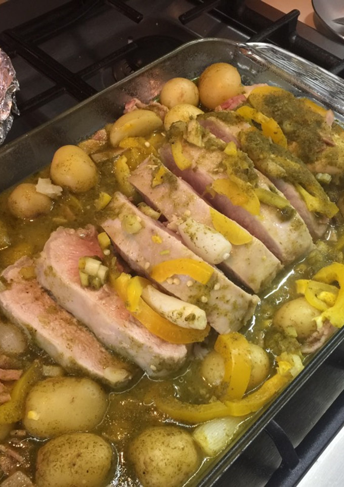 Una foto de Filete de Cerdo al Cebollín y Chile Morrón Sonorense