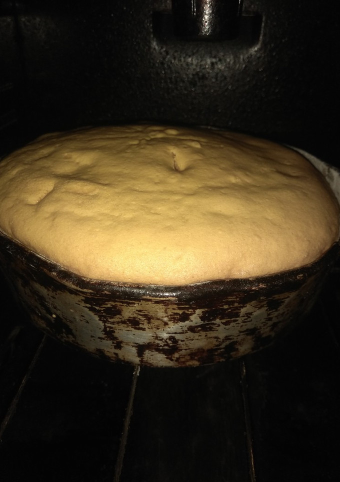 Una foto de Torta de yemas y agua caliente