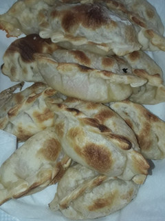 Una foto de Empanadas de jamón y queso