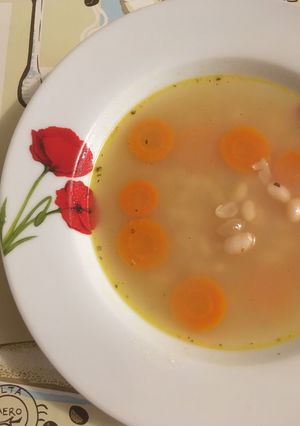 A picture of White bean soup.