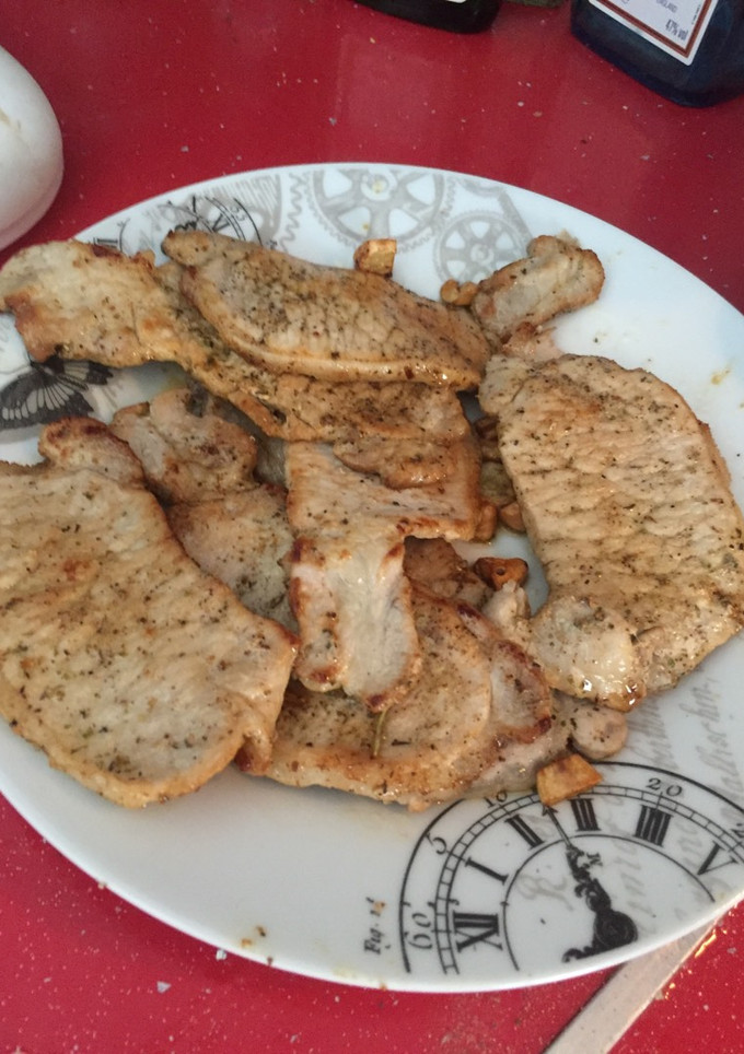 Una foto de Lomo frito con ajos