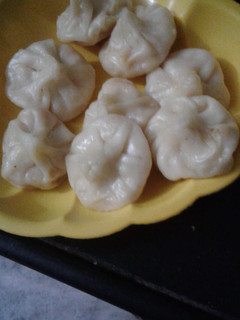 A picture of Momos.