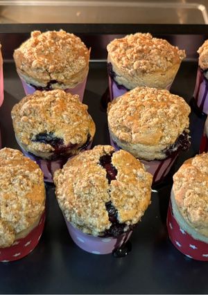 A picture of Blueberry Crumb Muffin.
