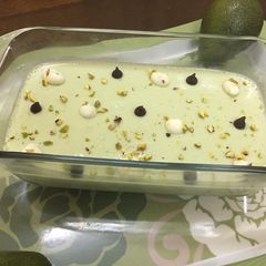 A picture of Creamy Avacado pudding.