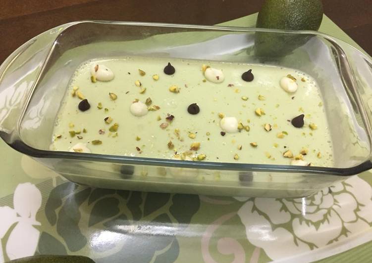 Creamy Avacado pudding