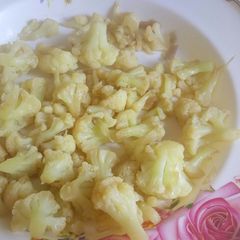 A picture of Steamed cauliflower.