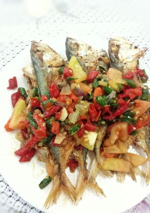 Foto resep Ikan kembung goreng sambal Dabu-dabu