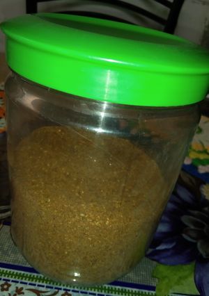 A picture of Dahi bare masala.