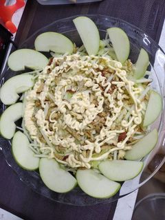 A picture of Waldorf salad.