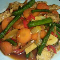 A picture of Tumis Vegan.