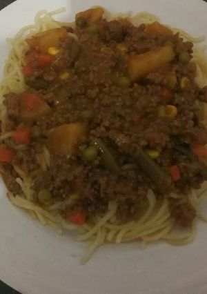 A picture of Vegetable mince and spaghetti.