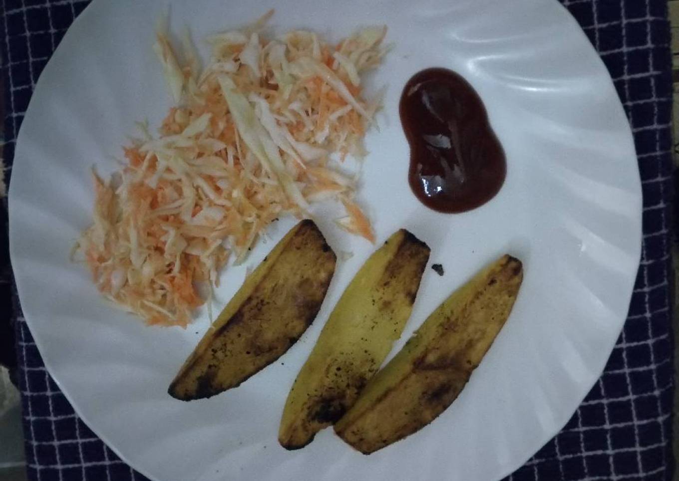 Pan fried potatoes and coleslaw