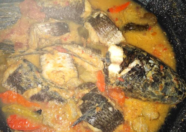 Ikan gabus masak pedas