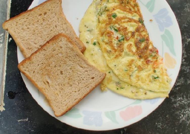 Recipe of Perfect Vegetable &amp; Cheese Omelette