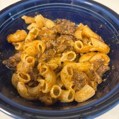 A picture of Slow Cooker Short Rib Goulash.