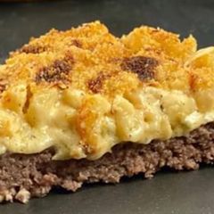 A picture of Hamburger Mac and cheese.