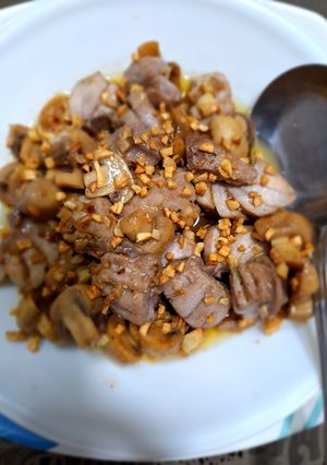 A picture of Tuna and Mushroom Salpicao.