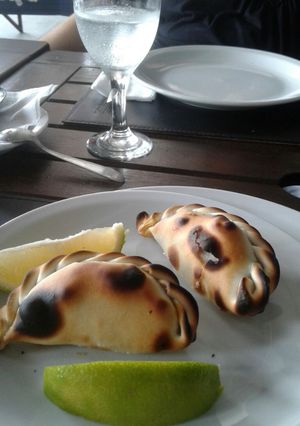 Una foto de Empanadas tucumanas