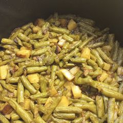 A picture of Burnt Onions with Green Beans and Potatoes.