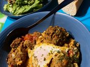 Une photo de tajine kefta