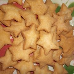A picture of Suji snacks.