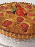 Tarta de almendras con fresas