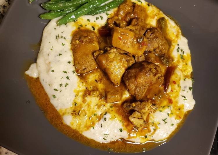 Curried chicken & grits πΆπΆπΆ