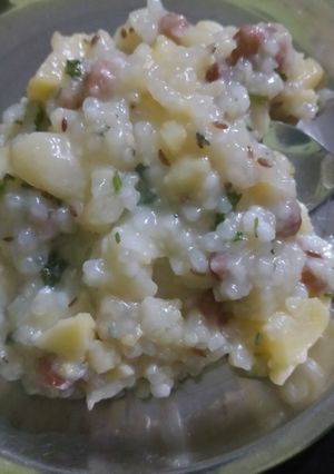 साबूदाना खिचड़ी (sabudana khichdi recipe in Hindi) रेसिपी मुख्य फोटो