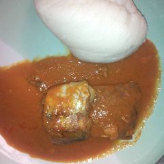 A picture of Semo with stew （omiobe ）.