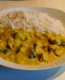Riso basmati con pollo al curry e zucchine