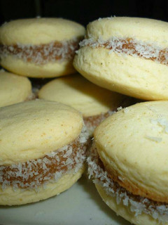 Una foto de Alfajores de maicena!!